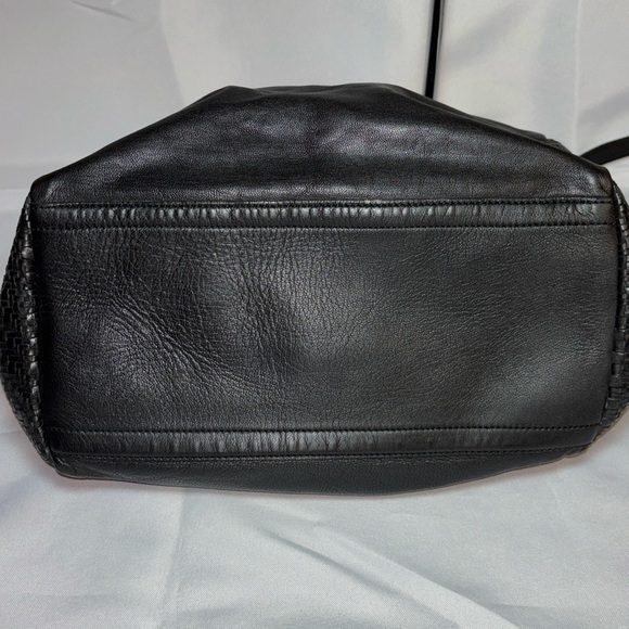 KOMPANERO Leather ANE Satchel Handbag
Shoulder Bag - Picture 16 of 16